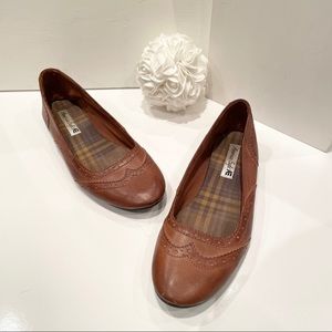 American Eagle Flat Shoes size 8.5